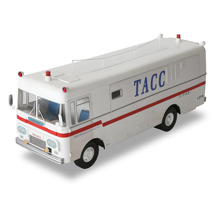 走る手術室 TACC トヨタ号（模型）